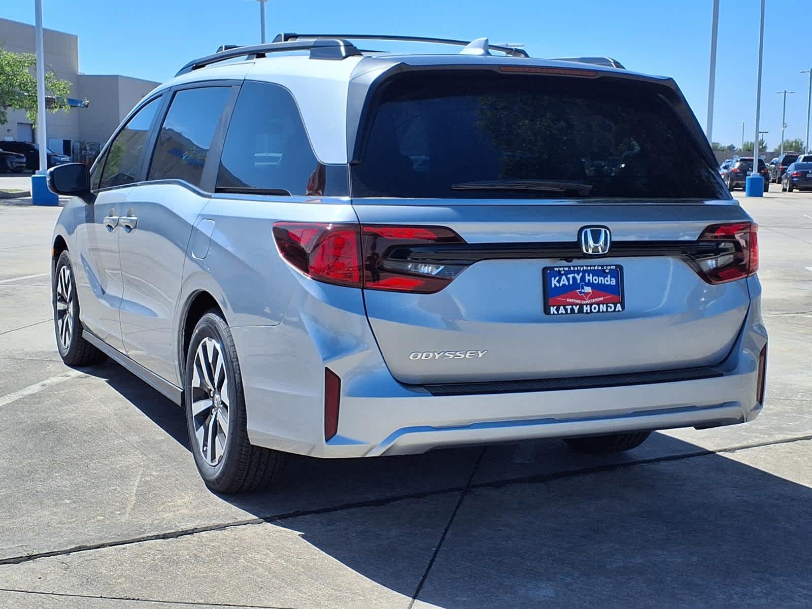 Thumbnail: 2026 Honda Odyssey - 4
