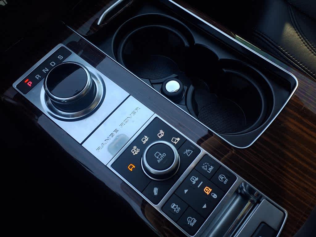 Thumbnail: 2017 Land Rover Range Rover - 19