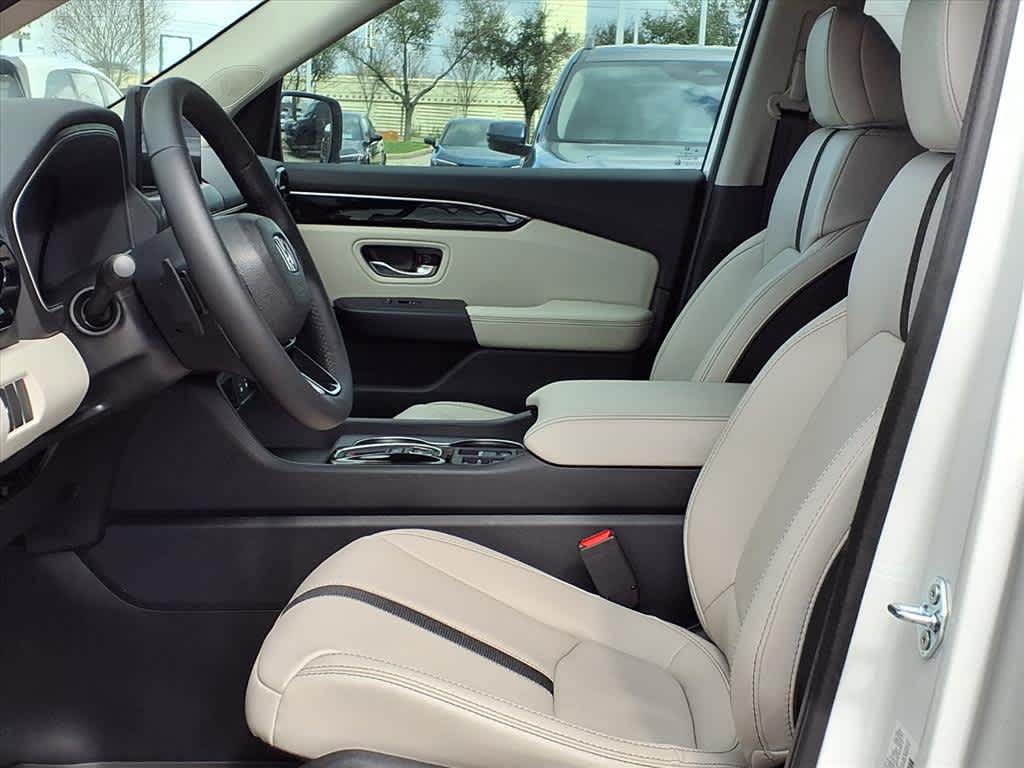 Thumbnail: 2026 Honda Pilot - 10