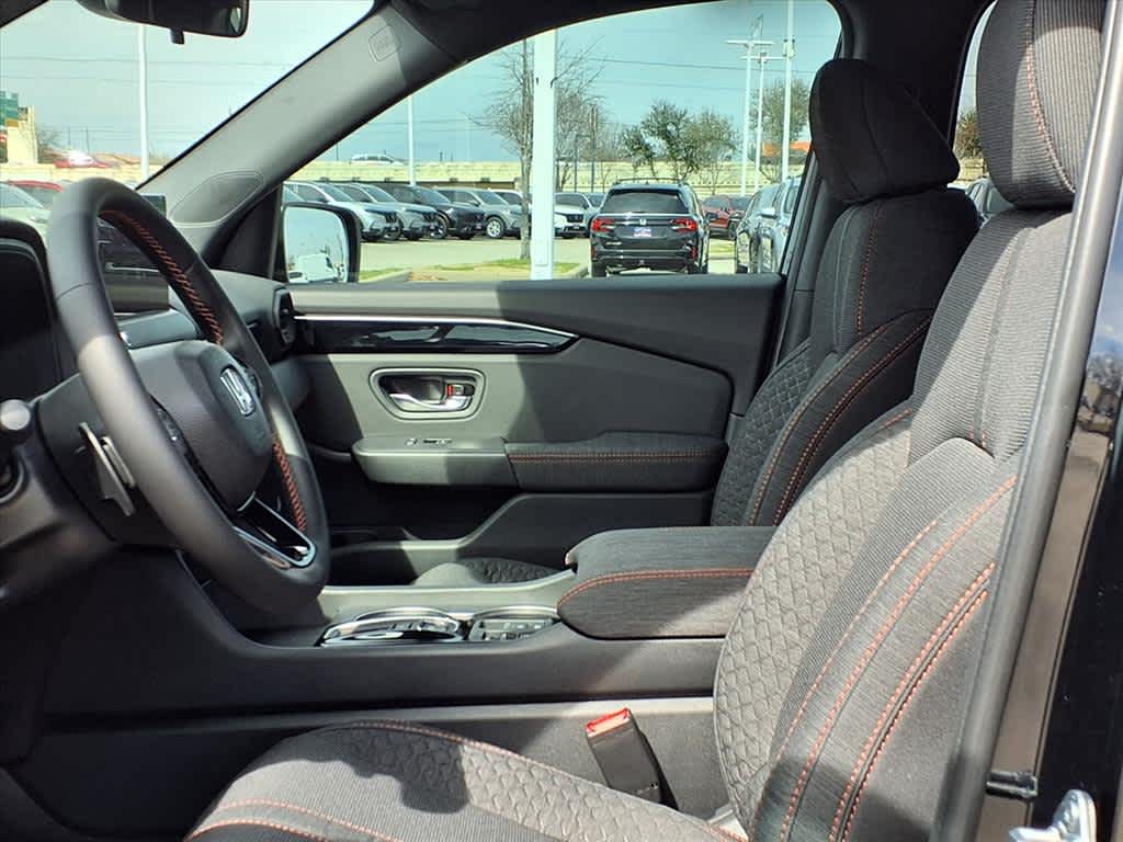 Thumbnail: 2026 Honda Pilot - 10