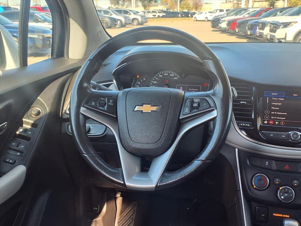 Thumbnail: 2020 Chevrolet Trax - 15