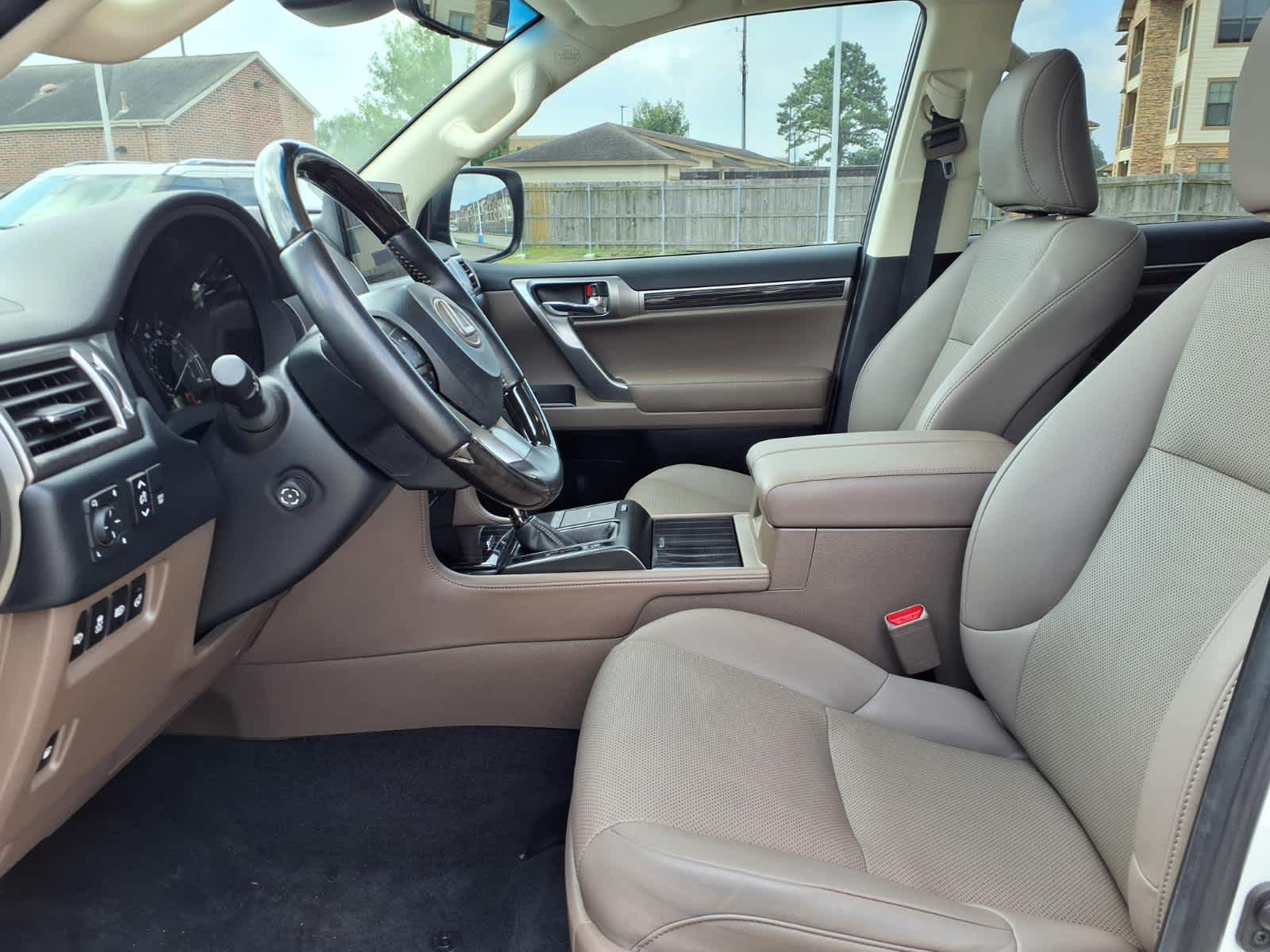 Thumbnail: 2023 Lexus GX - 9