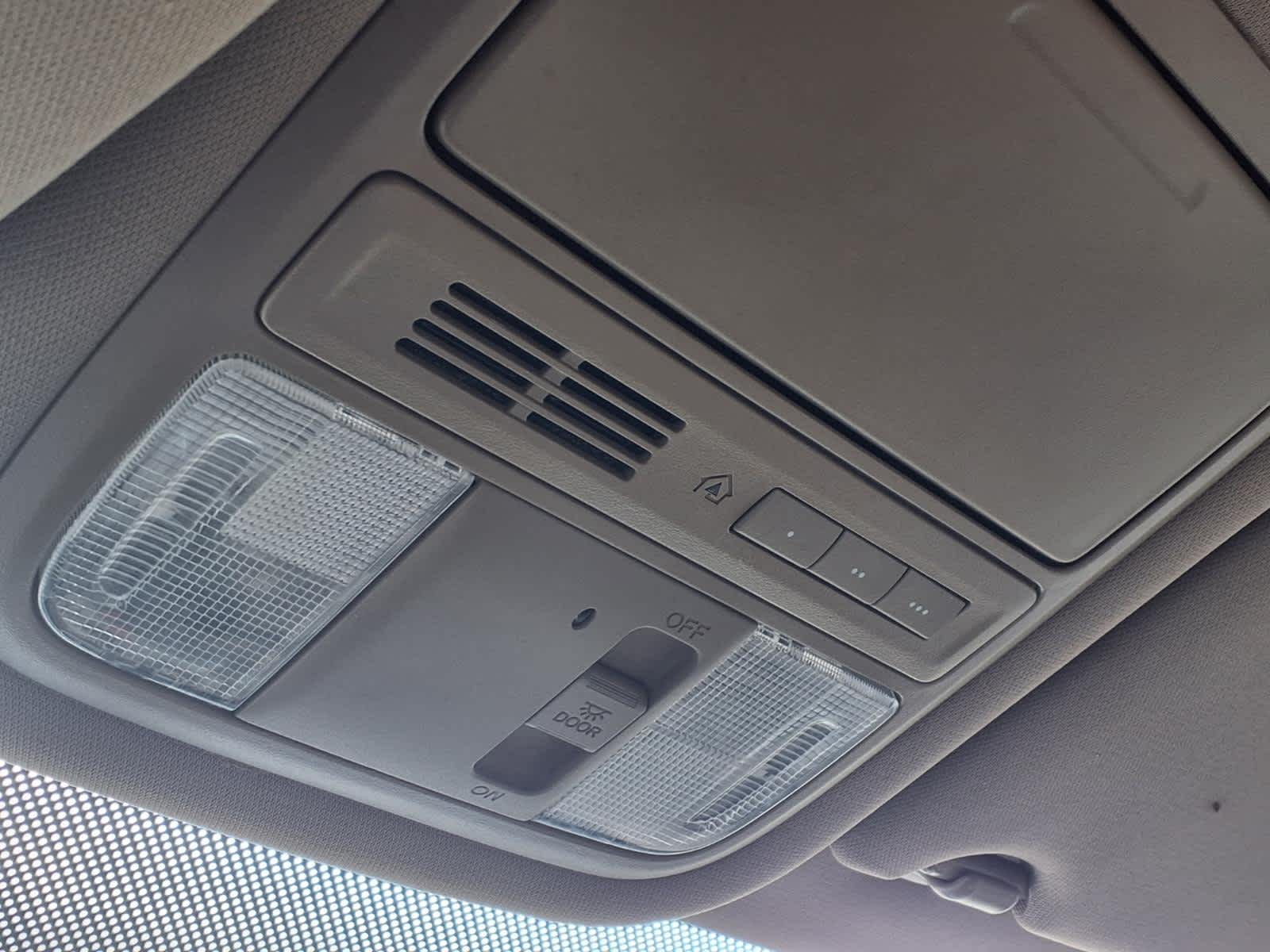 Thumbnail: 2014 Honda Pilot - 23