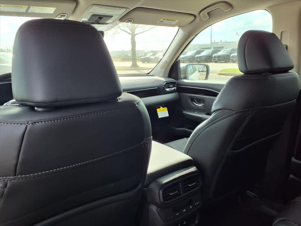 Thumbnail: 2026 Honda Pilot - 12