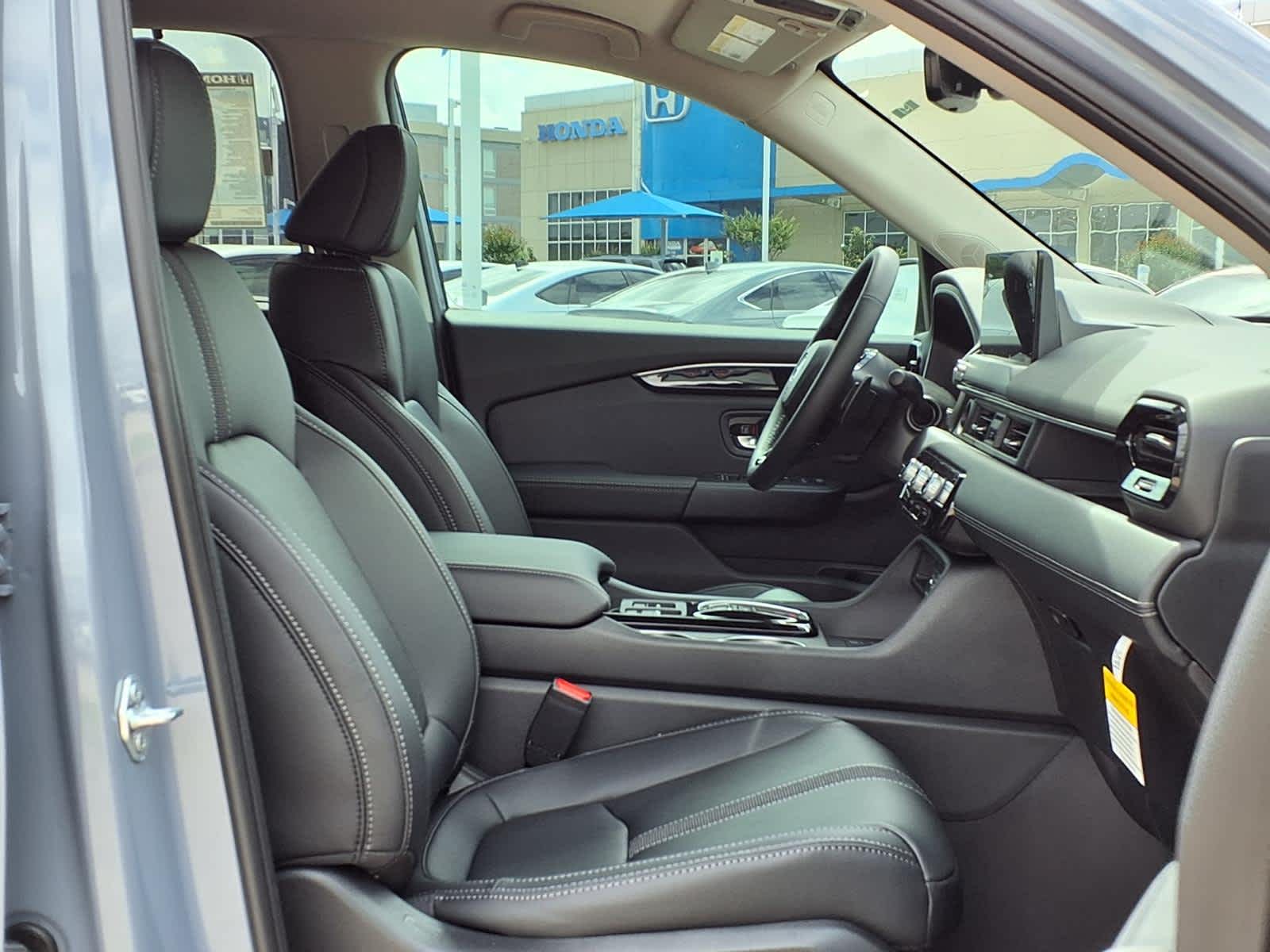 Thumbnail: 2026 Honda Pilot - 13