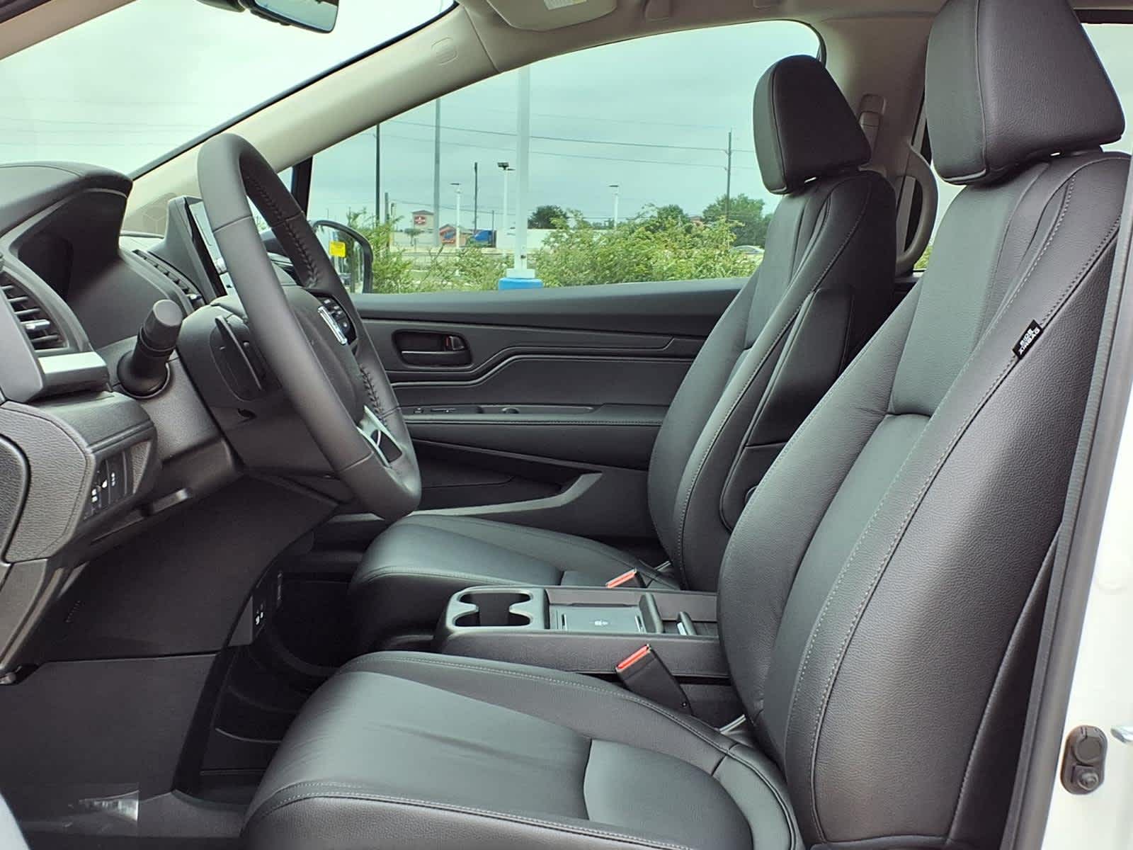 Thumbnail: 2026 Honda Odyssey - 10