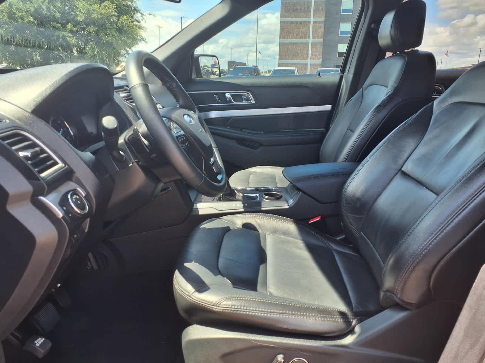Thumbnail: 2017 Ford Explorer - 11