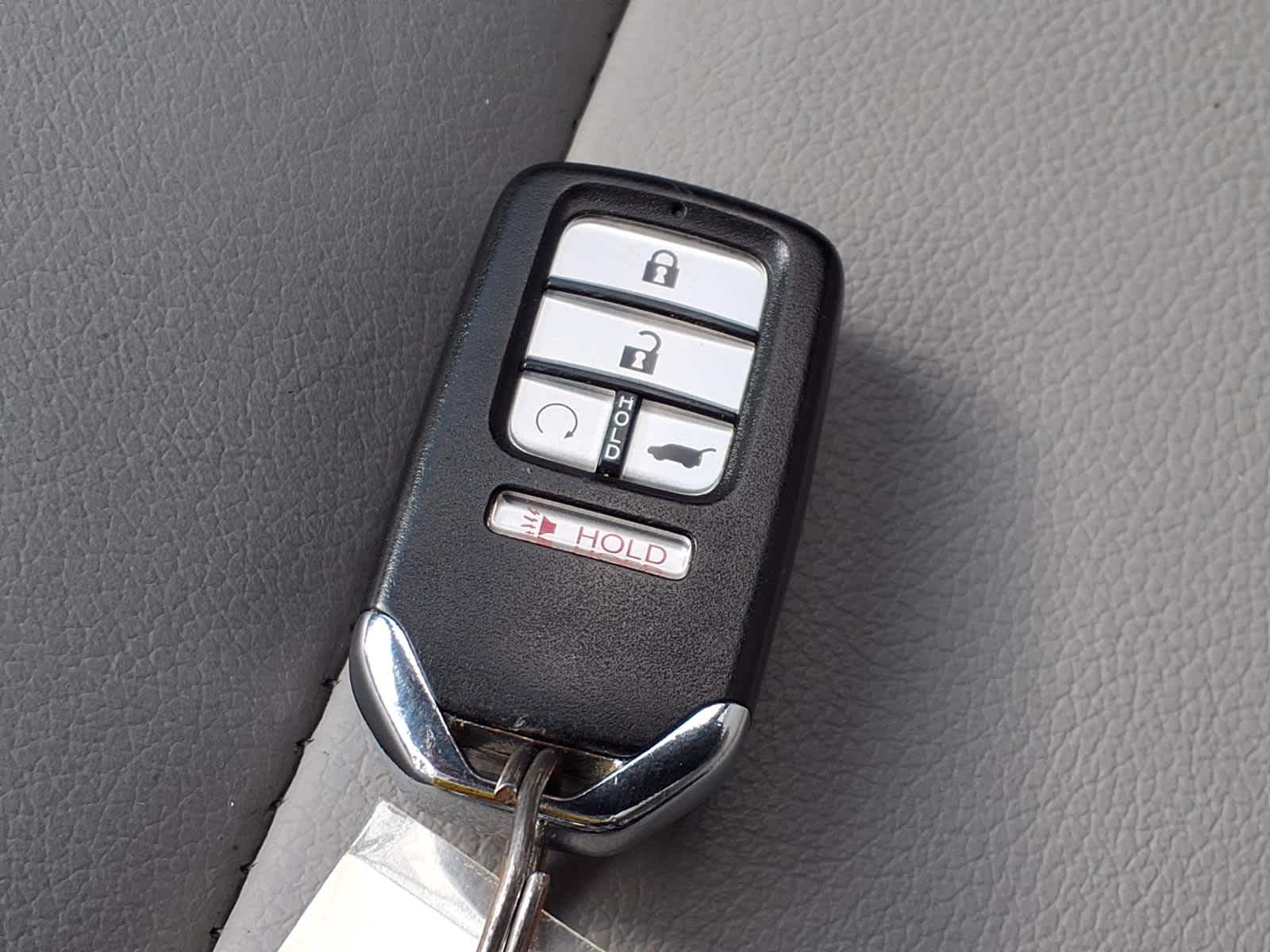 Thumbnail: 2017 Honda Pilot - 23