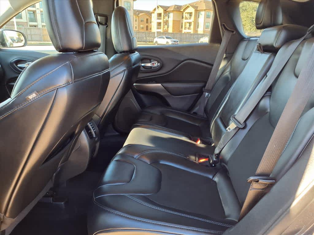 Thumbnail: 2020 Jeep Cherokee - 13