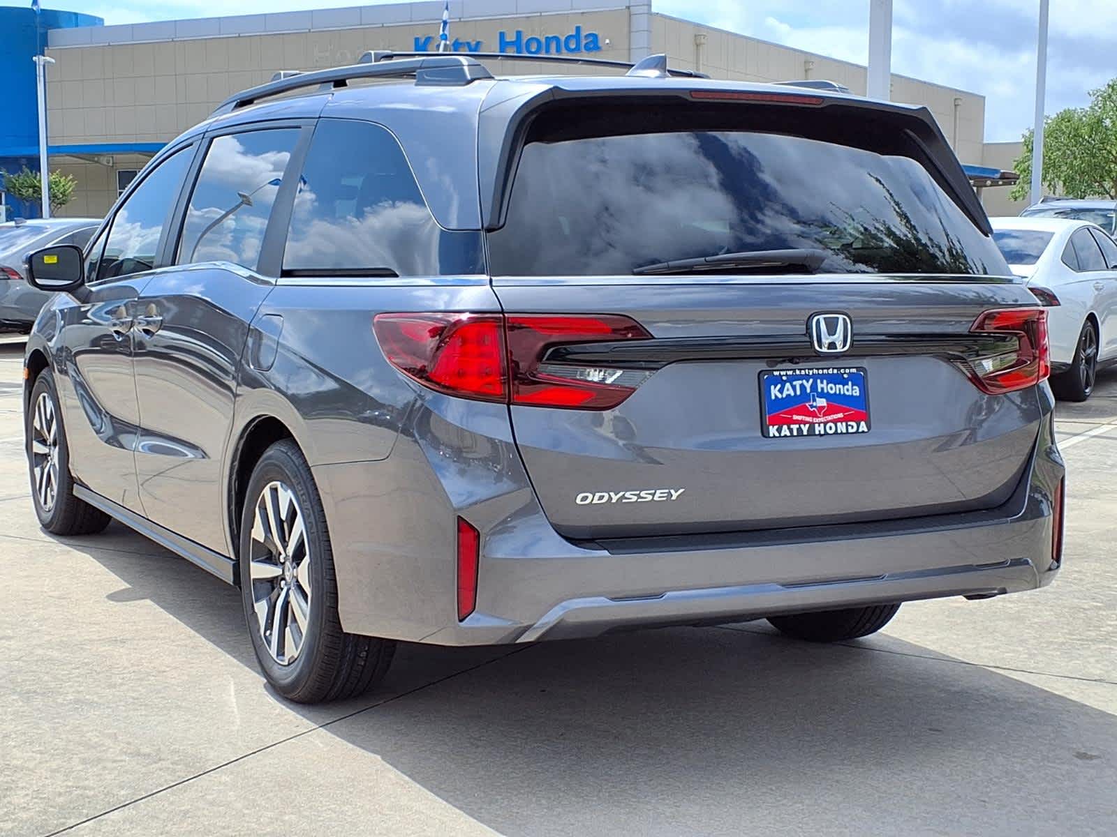 Thumbnail: 2026 Honda Odyssey - 4