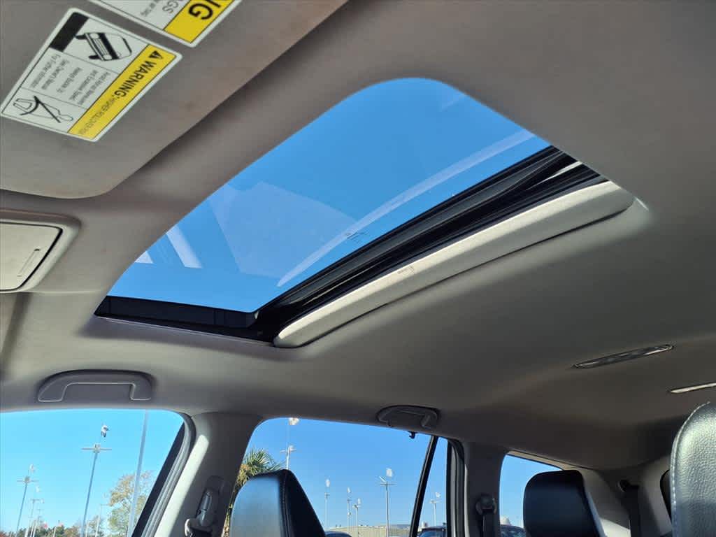 Thumbnail: 2019 Honda Pilot - 22