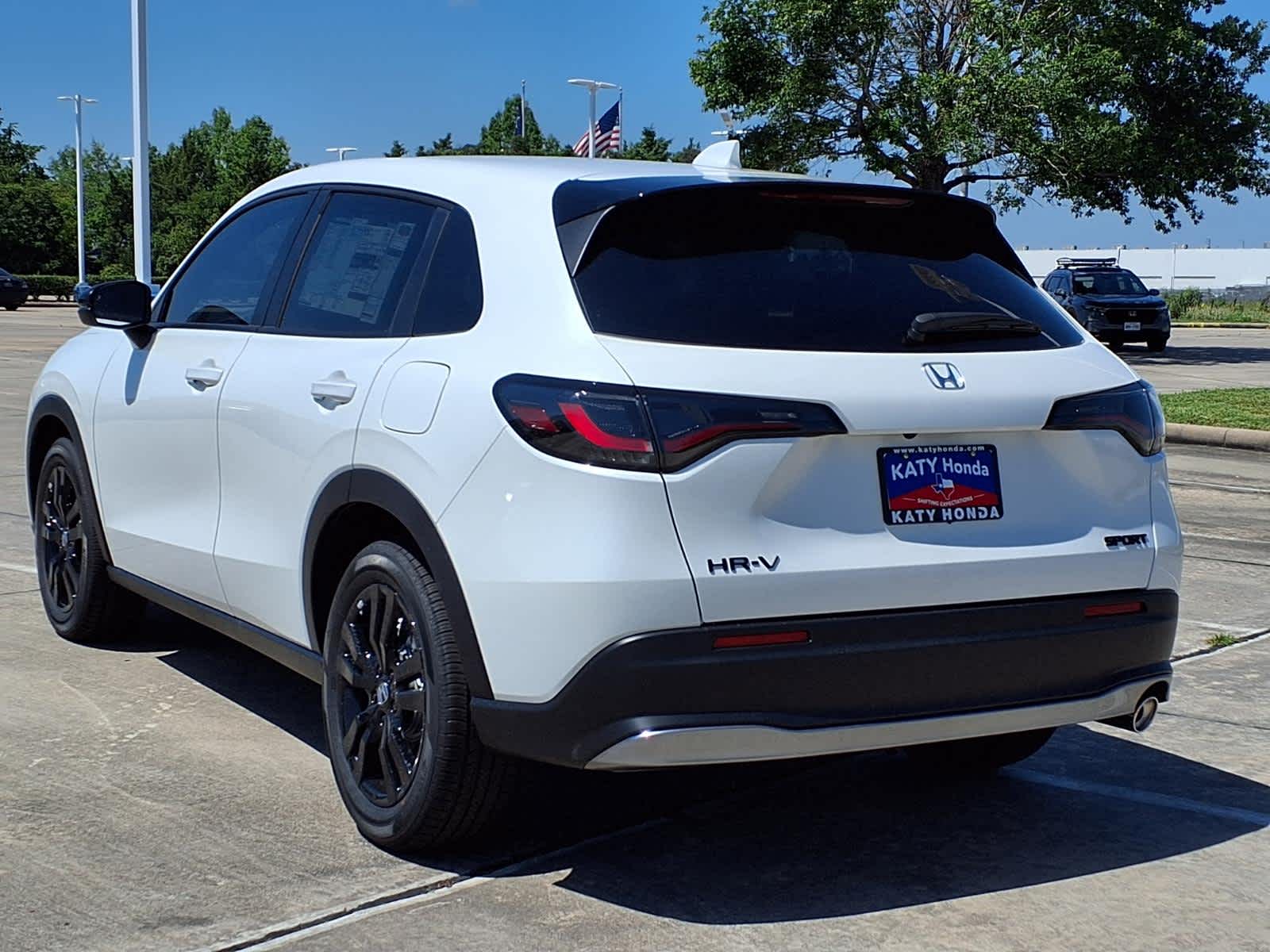 Thumbnail: 2027 Honda HR-V - 4