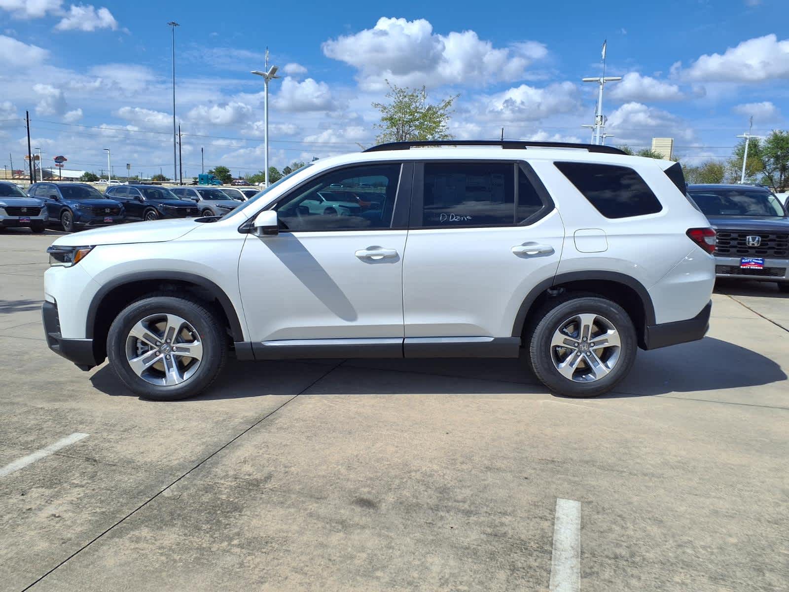Thumbnail: 2026 Honda Pilot - 3