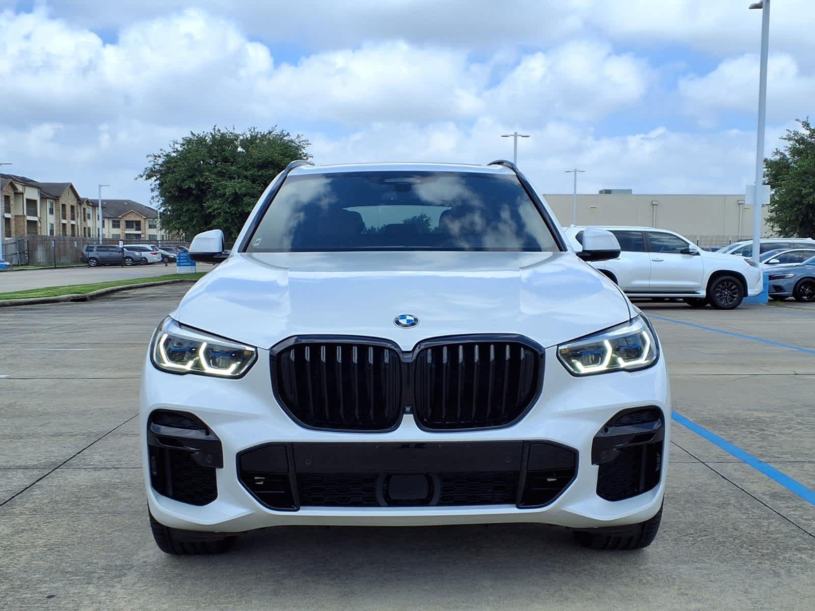 Thumbnail: 2022 BMW X5 - 2