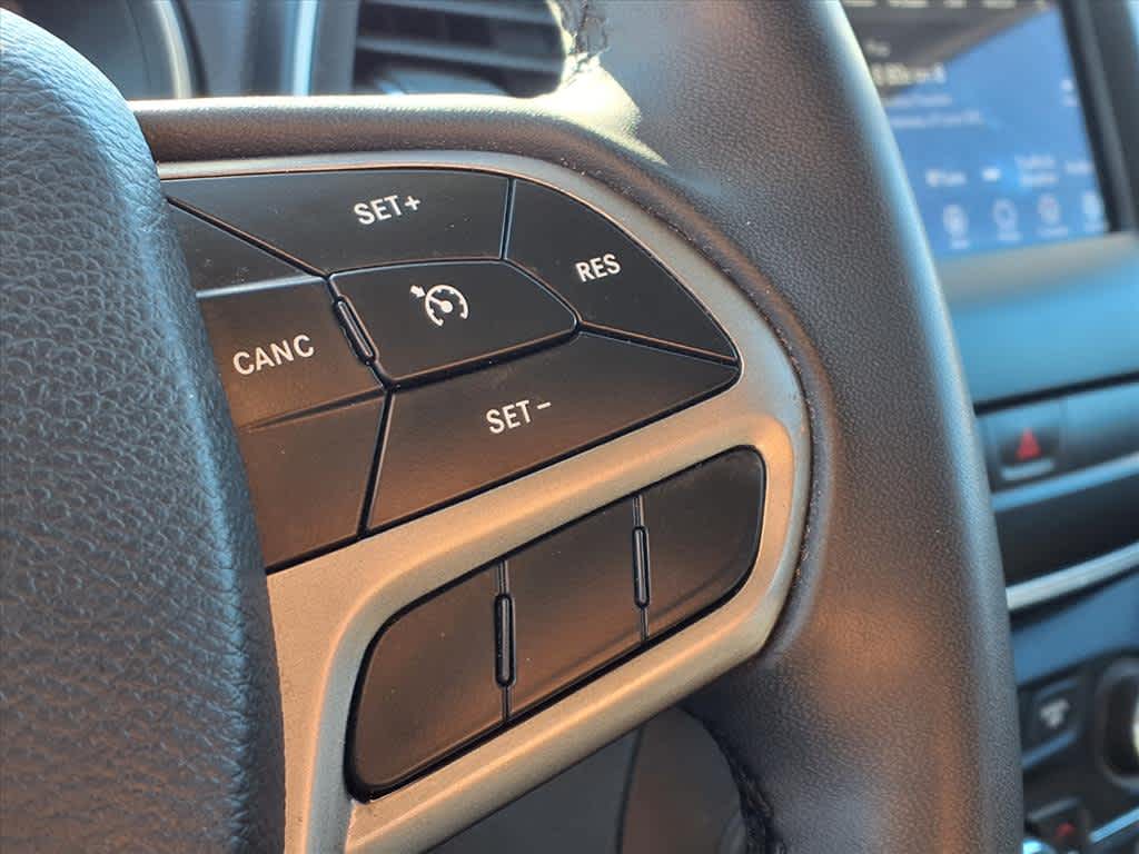 Thumbnail: 2020 Jeep Cherokee - 23