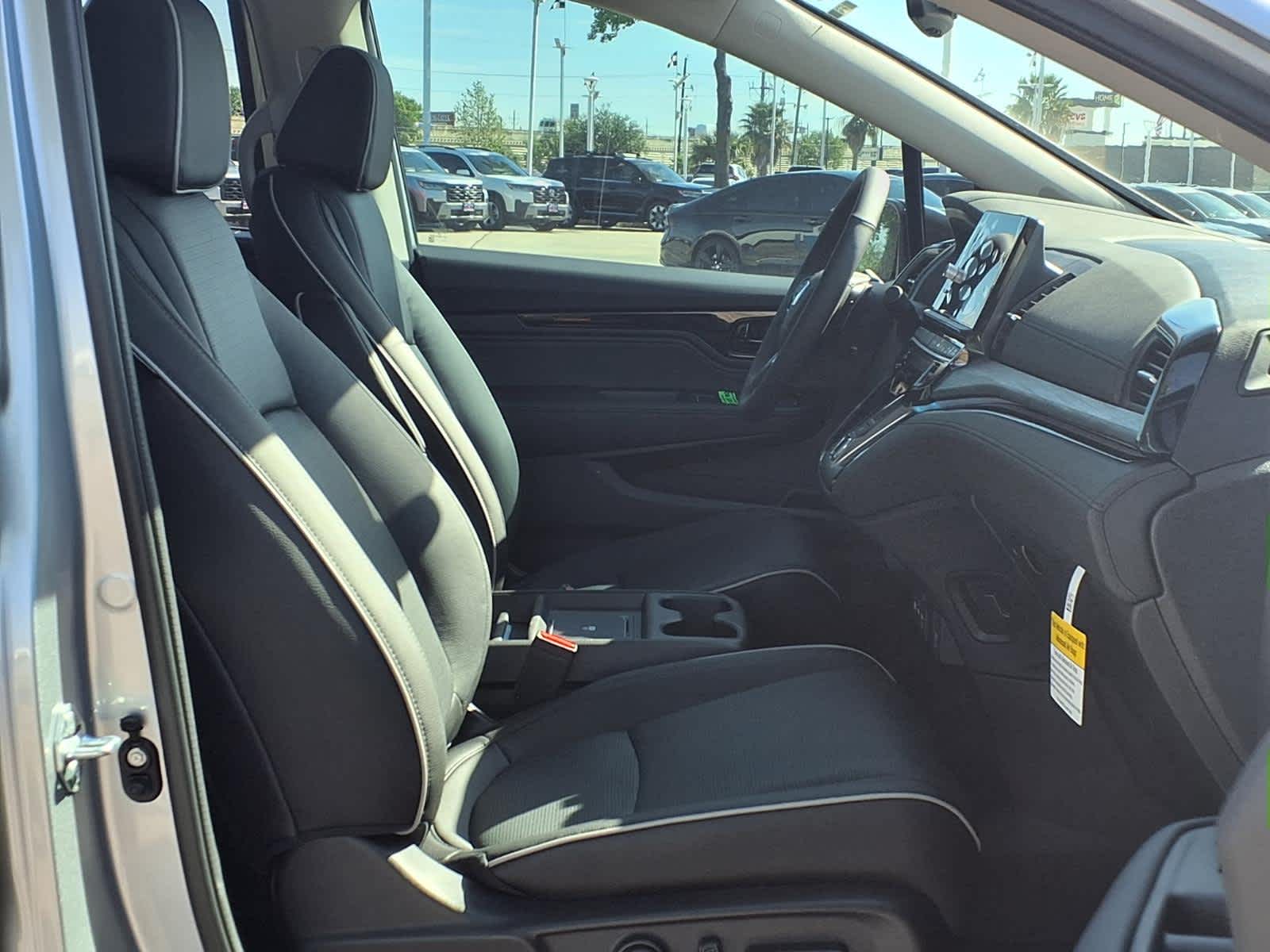 Thumbnail: 2026 Honda Odyssey - 13
