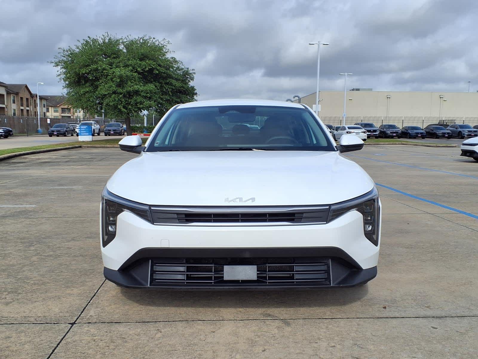 Thumbnail: 2025 Kia K4 - 3