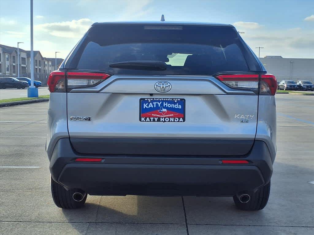 Thumbnail: 2022 Toyota RAV4 - 5