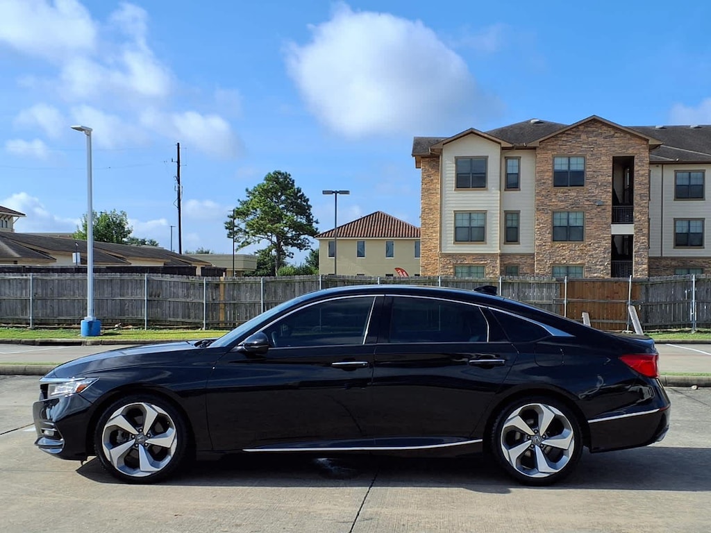 Certified 2019 Honda Accord Touring 2.0T Sedan