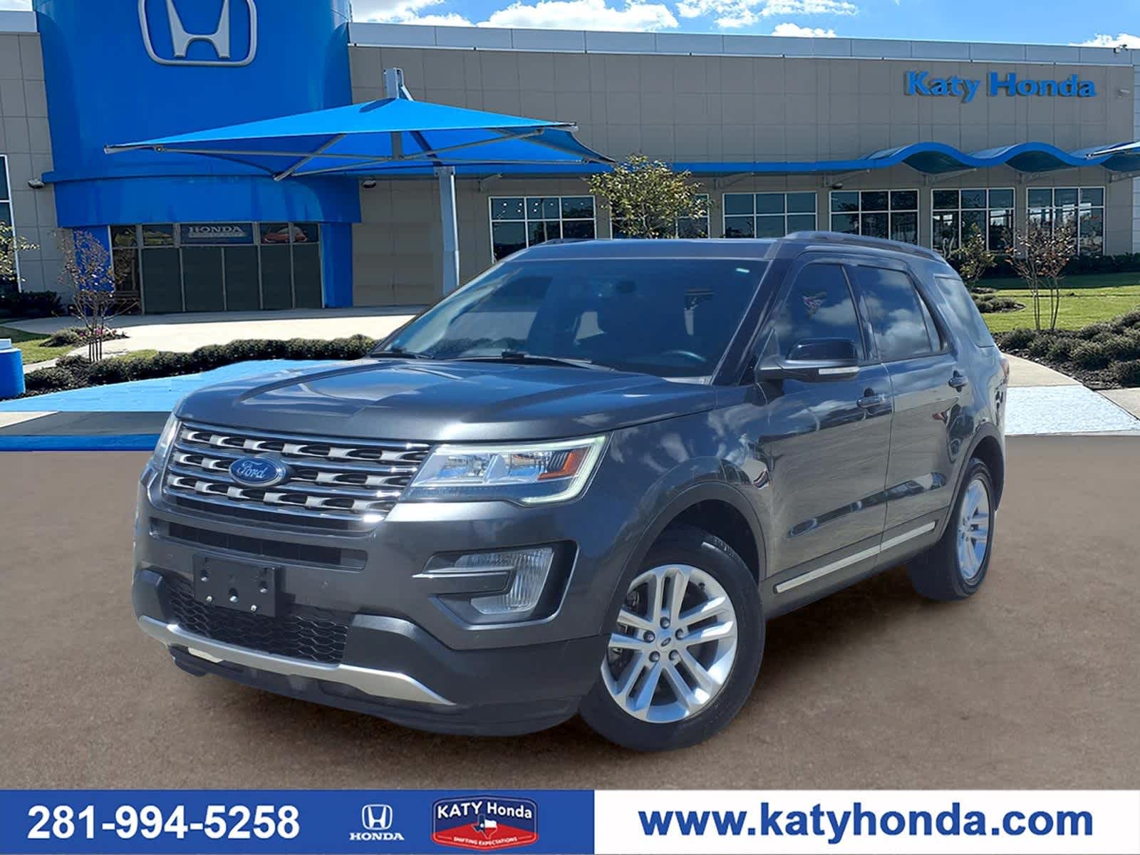 Thumbnail: 2017 Ford Explorer - 1