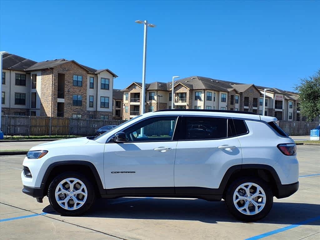 Used 2024 Jeep Compass Latitude SUV