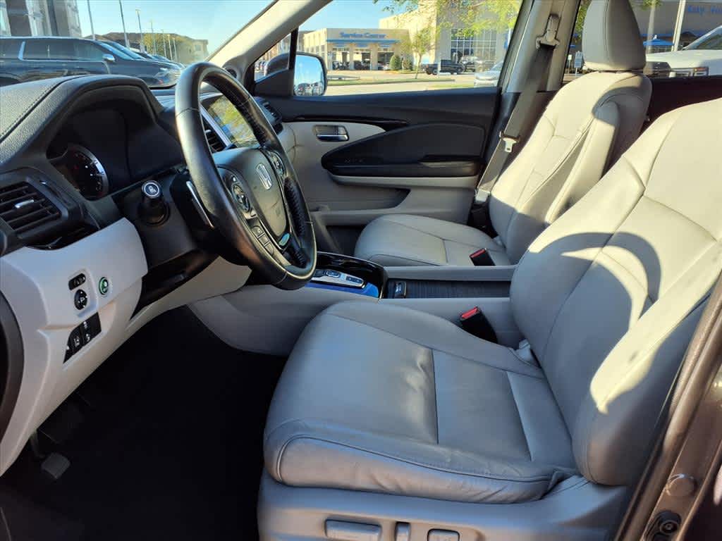 Thumbnail: 2016 Honda Pilot - 10