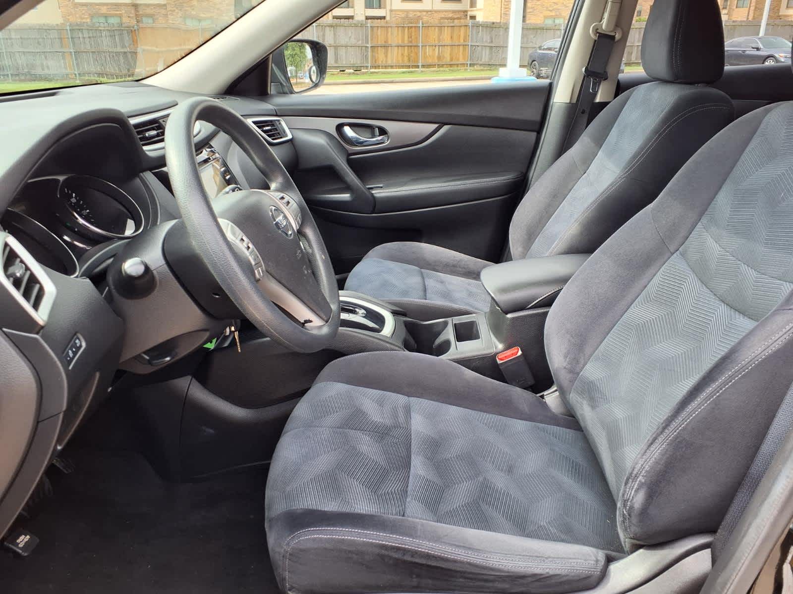 Thumbnail: 2016 Nissan Rogue - 11