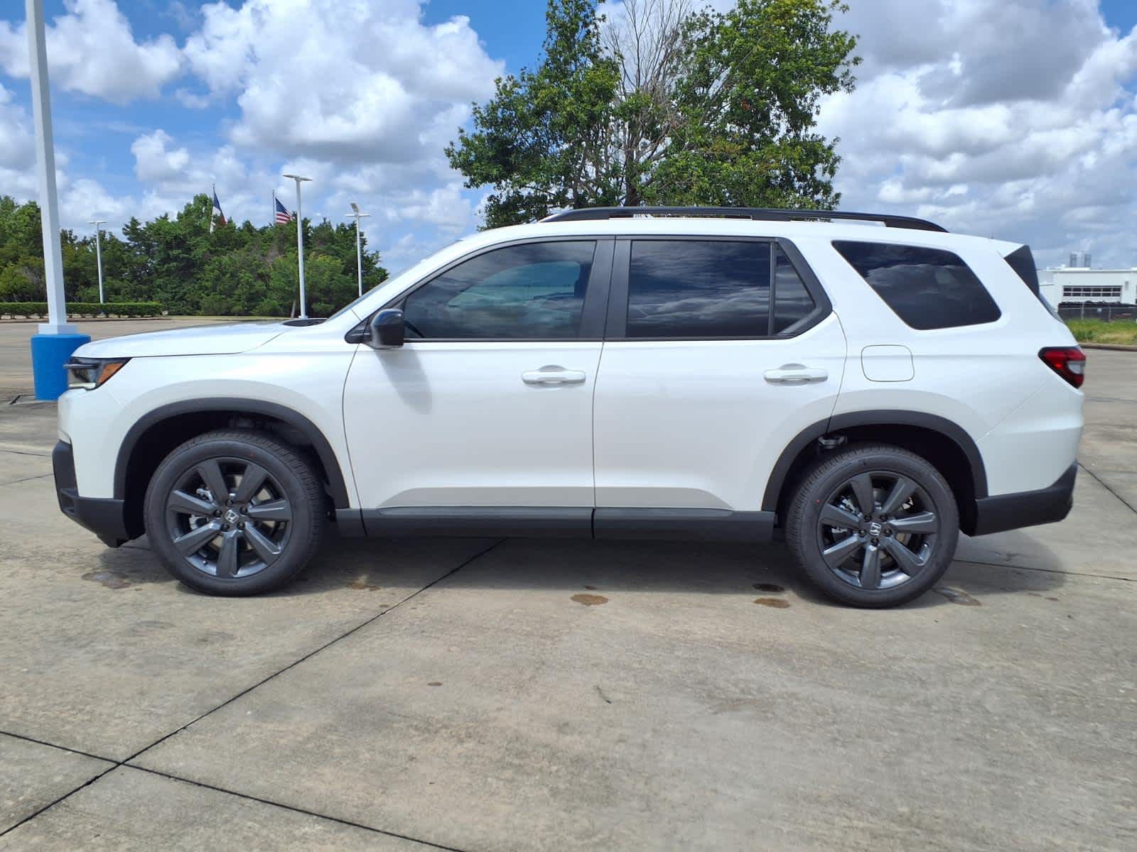 Thumbnail: 2026 Honda Pilot - 3