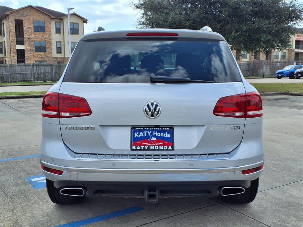 Thumbnail: 2015 Volkswagen Touareg - 6