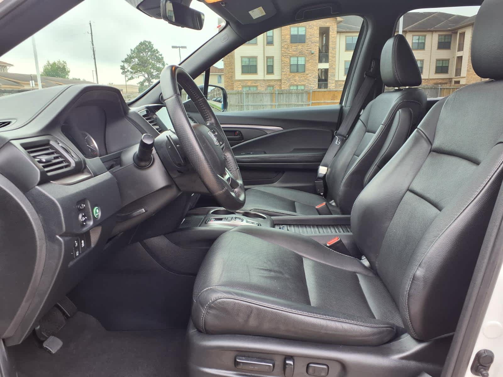 Thumbnail: 2023 Honda Passport - 10