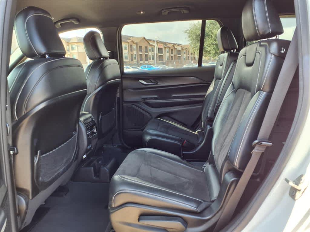 Thumbnail: 2023 Jeep Grand Cherokee - 13