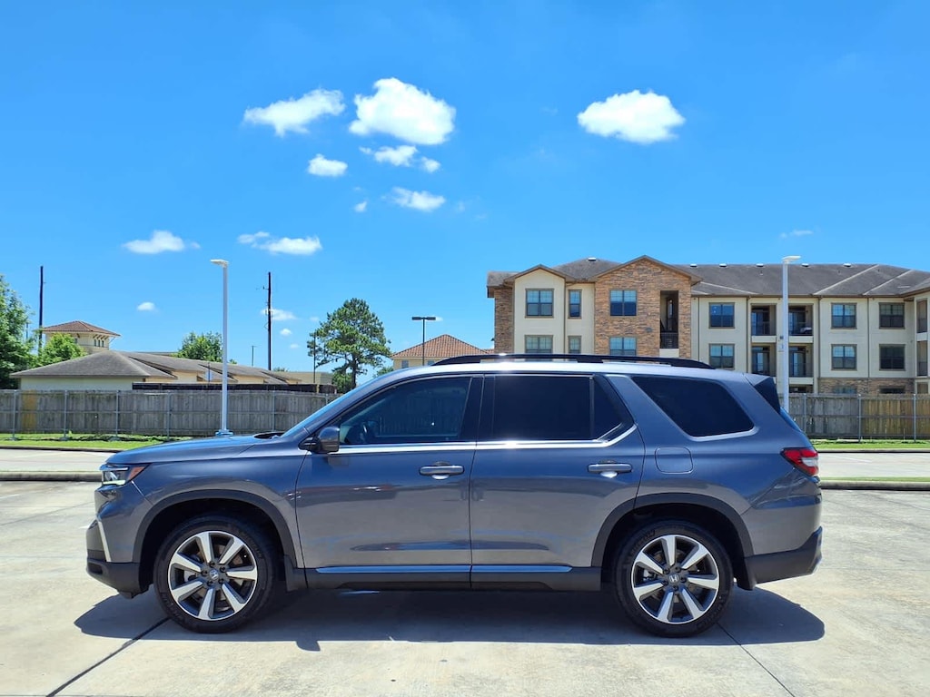 Certified 2023 Honda Pilot Touring SUV
