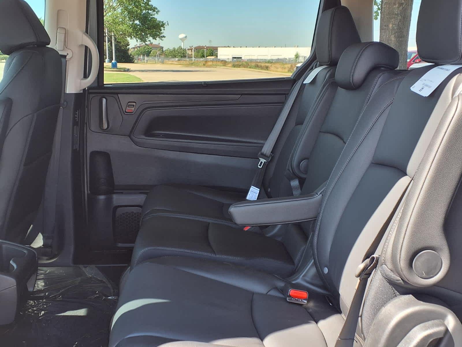 Thumbnail: 2026 Honda Odyssey - 12