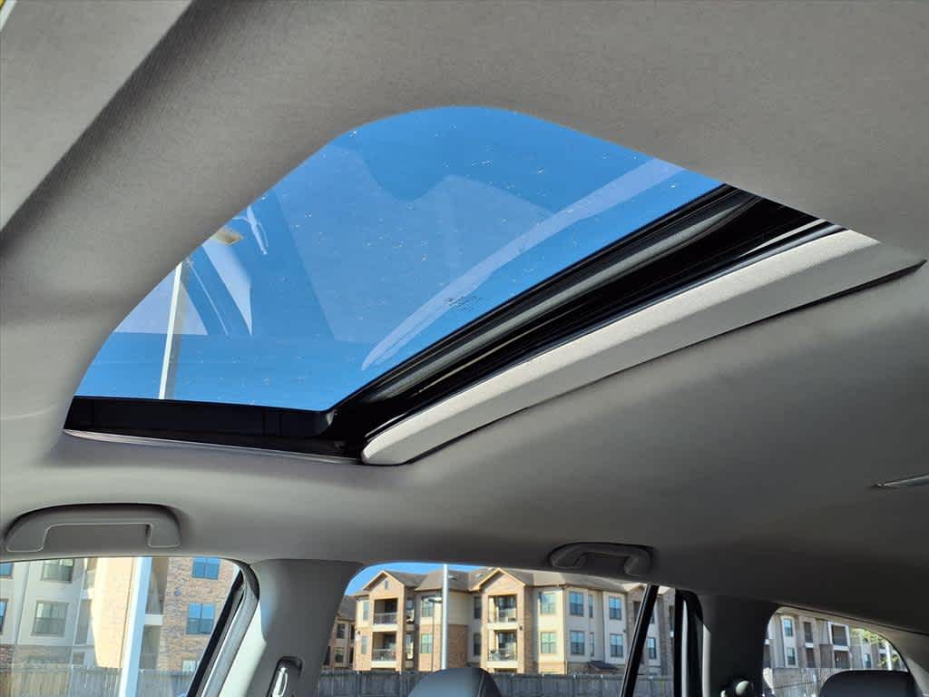 Thumbnail: 2017 Honda Pilot - 18