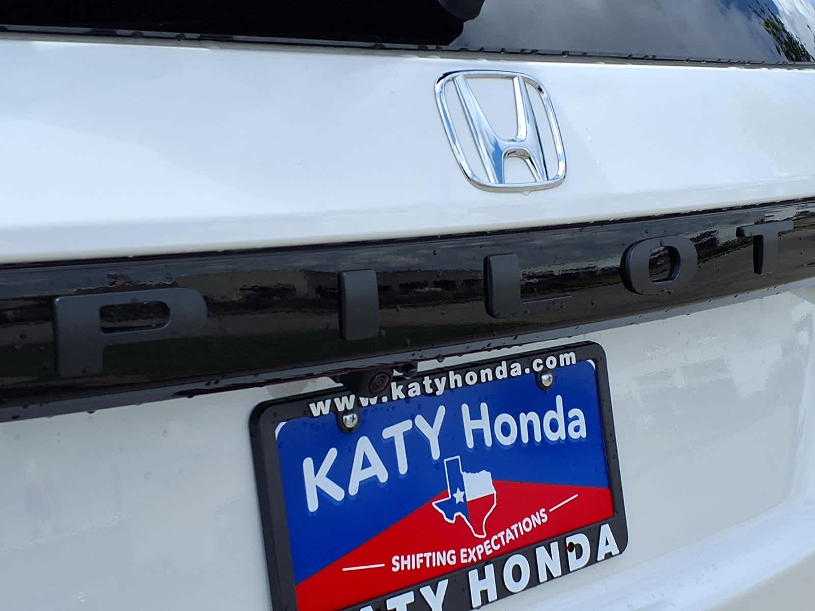 Thumbnail: 2026 Honda Pilot - 7