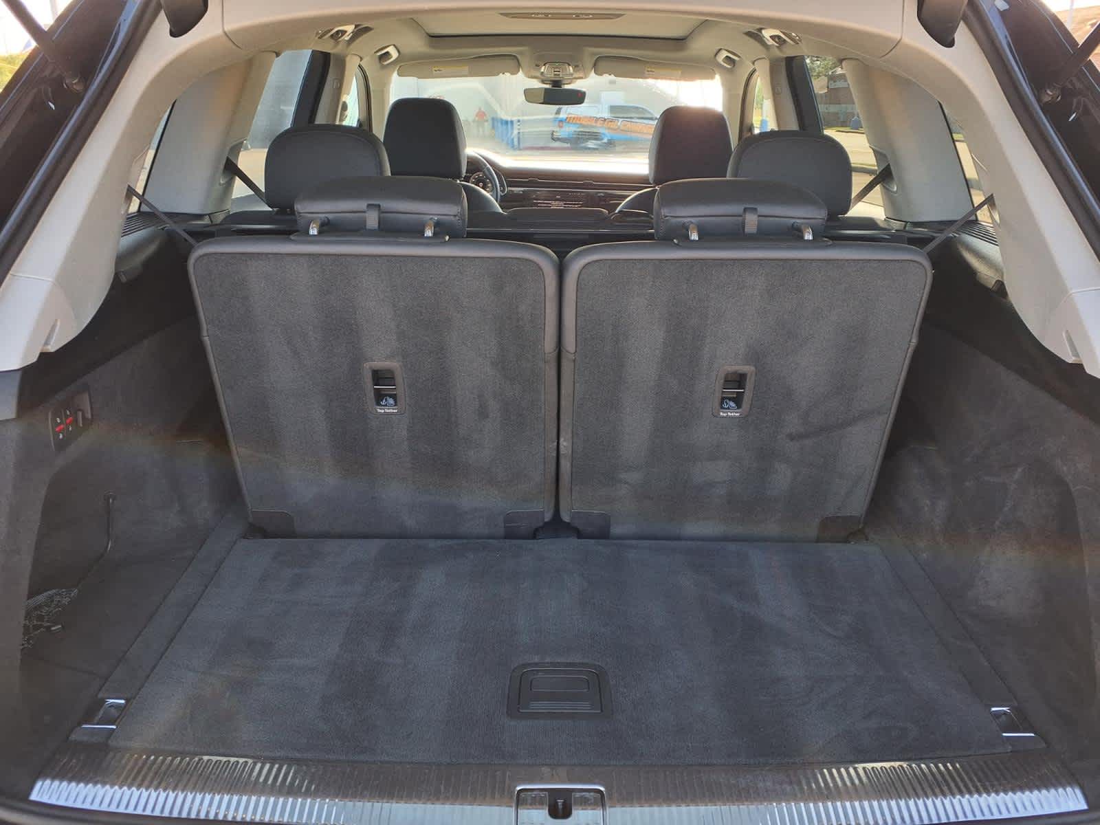 Thumbnail: 2024 Audi Q7 - 9