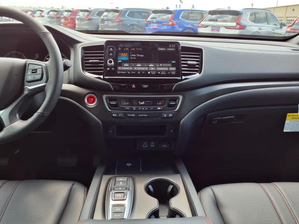 Thumbnail: 2025 Honda Ridgeline - 16