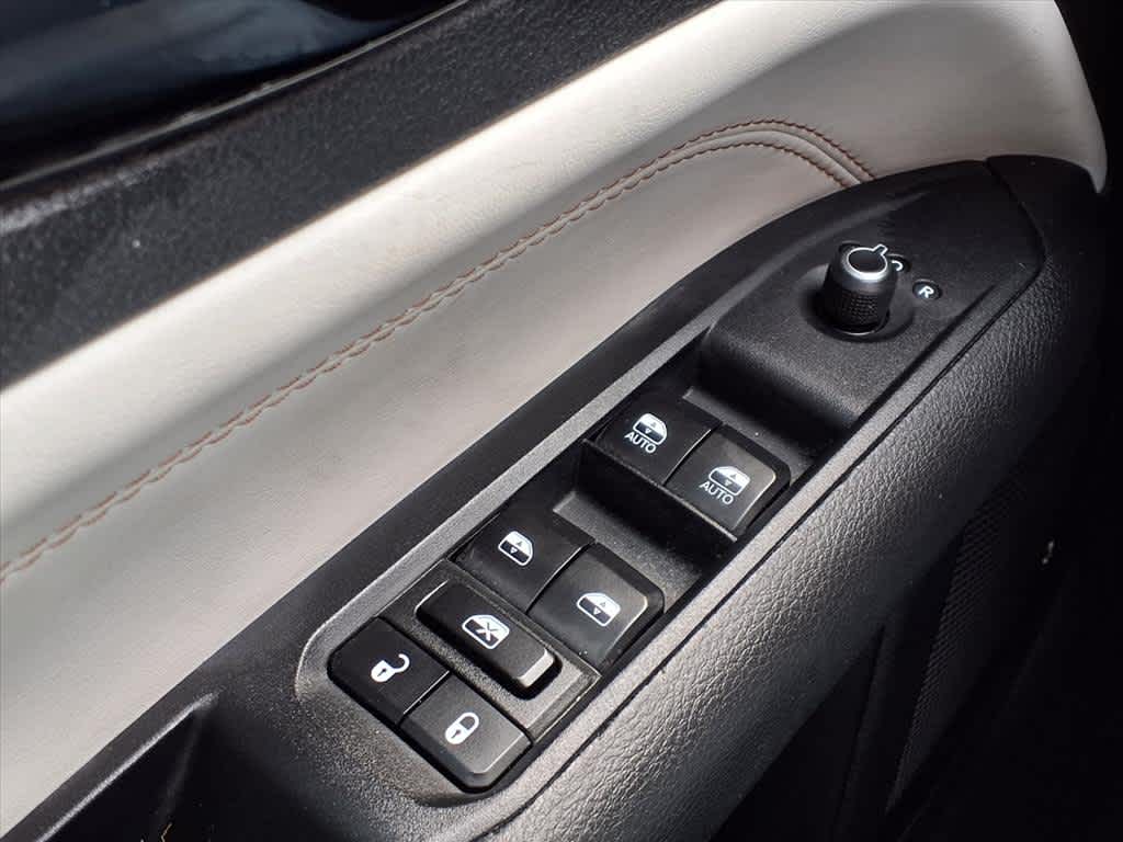 Thumbnail: 2024 Jeep Compass - 22