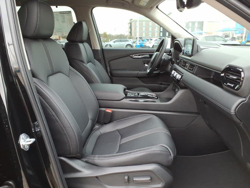 Thumbnail: 2025 Honda Pilot - 14