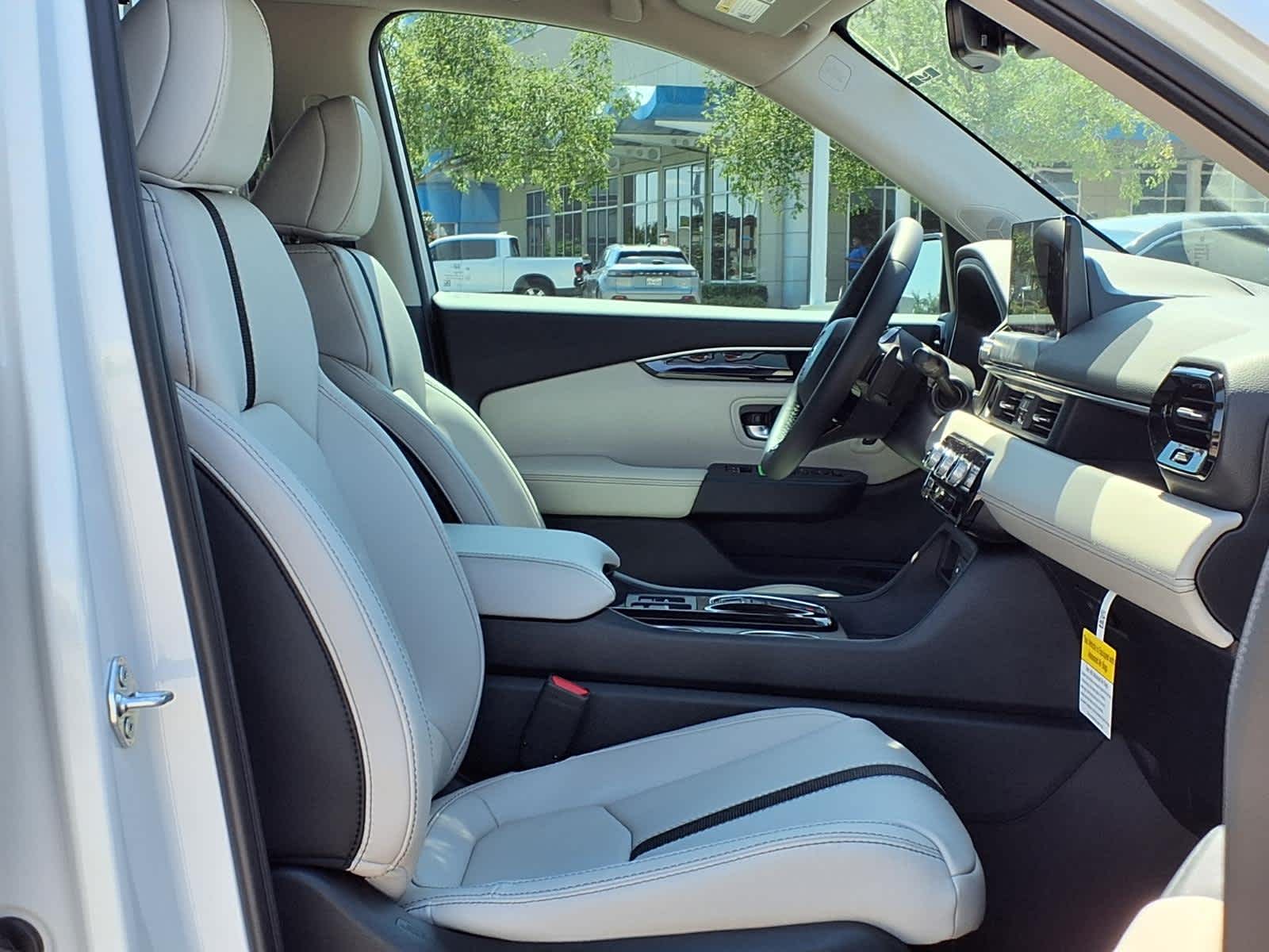 Thumbnail: 2026 Honda Pilot - 13