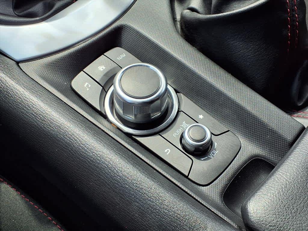 Thumbnail: 2016 Mazda MX-5 Miata - 16