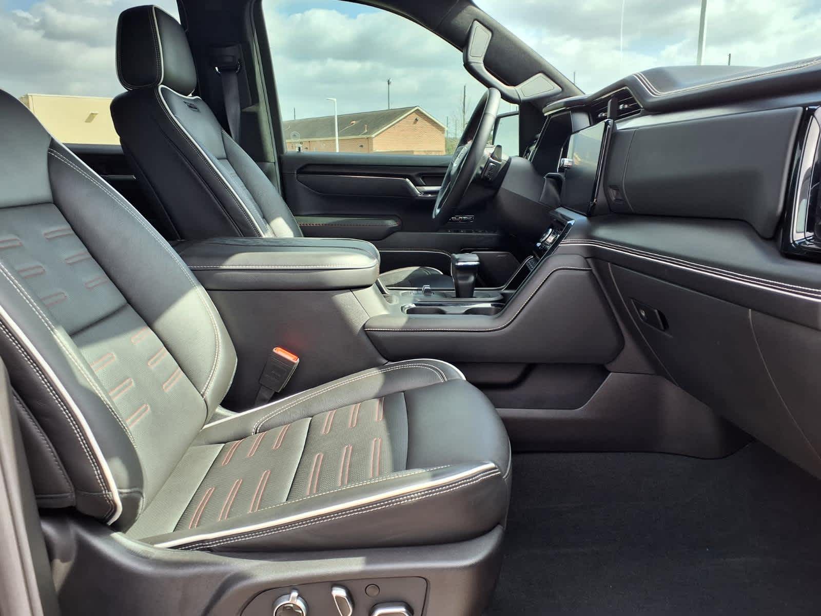 Thumbnail: 2024 GMC Sierra 1500 - 14