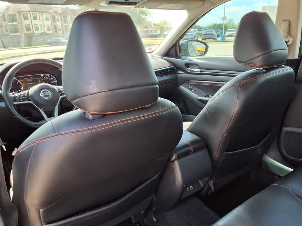 Thumbnail: 2019 Nissan Altima - 10