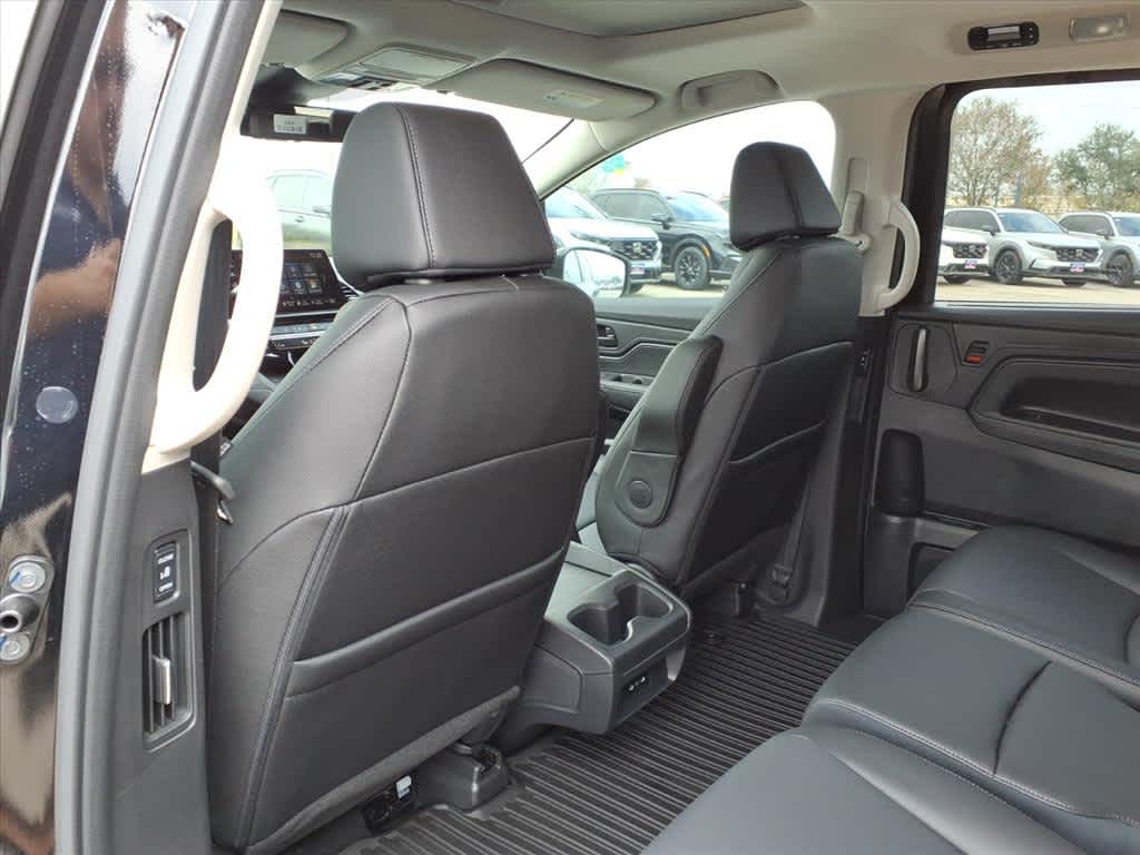 Thumbnail: 2026 Honda Odyssey - 12