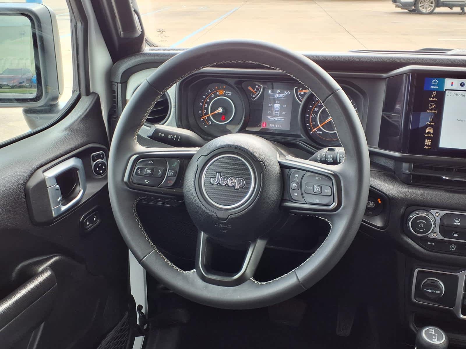 Thumbnail: 2025 Jeep Wrangler - 13