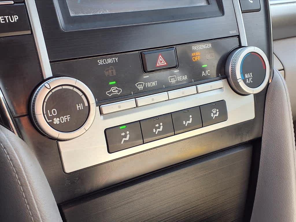 Thumbnail: 2014 Toyota Camry - 19