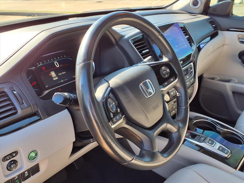 Thumbnail: 2019 Honda Pilot - 2