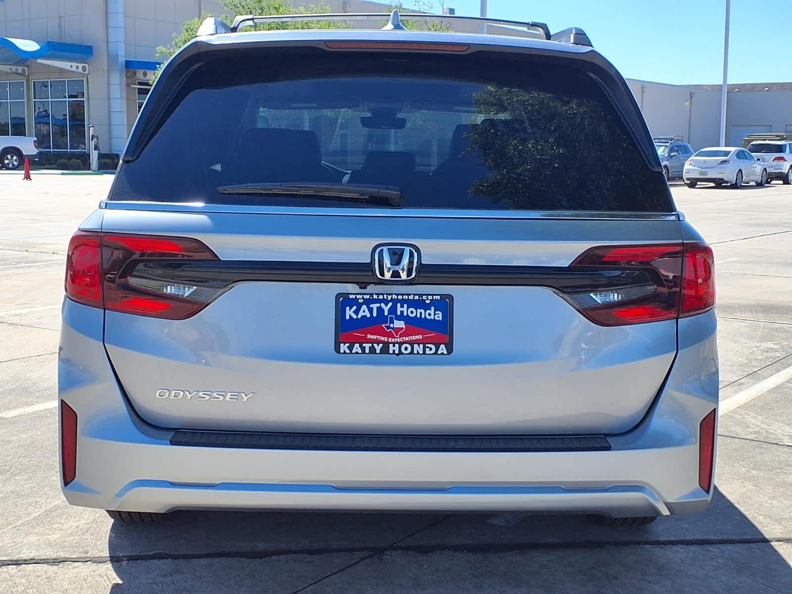 Thumbnail: 2026 Honda Odyssey - 5