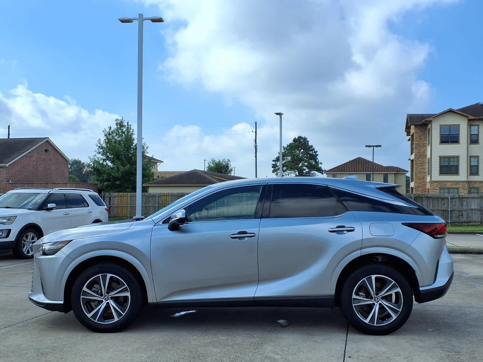 Thumbnail: 2025 Lexus RX - 3