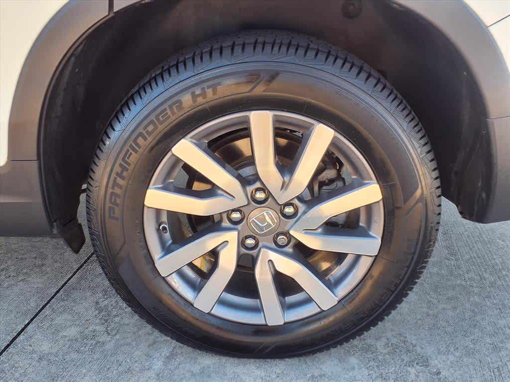 Thumbnail: 2019 Honda Pilot - 8